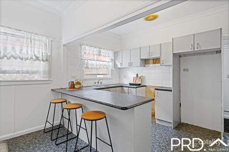 552 Henry Lawson Dr, East Hills, NSW 2213