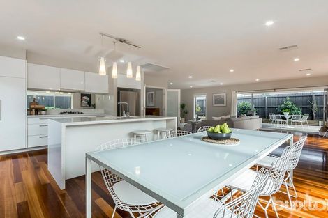 Property photo of 2/12 Read Street Newtown VIC 3220