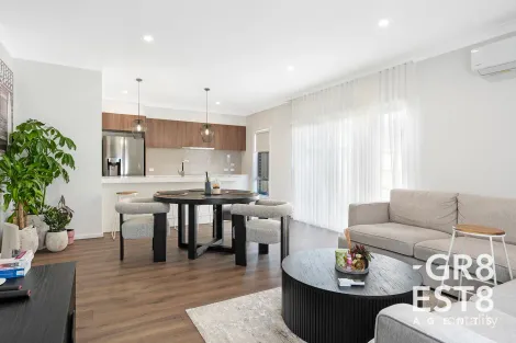 Property photo of 14 Aurora Drive Cranbourne West VIC 3977