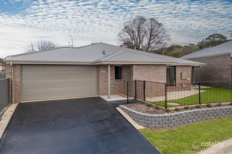 Property photo of 24/22 Freeman Crescent Armidale NSW 2350