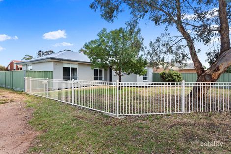 Property photo of 52 Thomas Street Kangaroo Flat VIC 3555