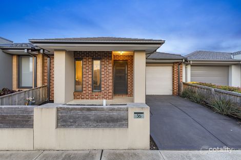 36 Hunt Way, Pakenham, VIC 3810