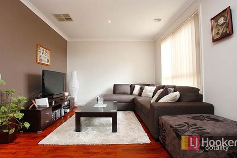 Property photo of 2/9 Eliza Grove Wyndham Vale VIC 3024