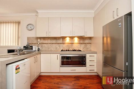 Property photo of 2/9 Eliza Grove Wyndham Vale VIC 3024