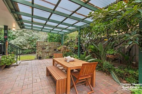 Property photo of 39 Robinlee Avenue Burwood East VIC 3151