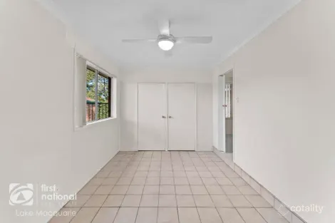 Property photo of 3 Country Grove Drive Cameron Park NSW 2285