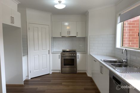 Property photo of 2/16 Viewbay Drive Leopold VIC 3224
