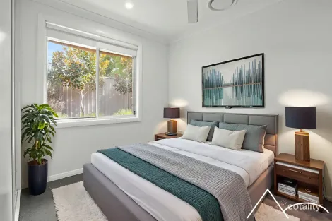 Property photo of 411B Thirlmere Way Thirlmere NSW 2572