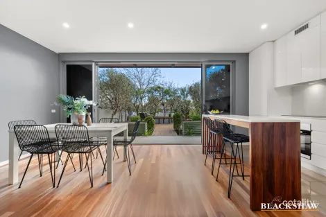 Property photo of 2/139-143 Blamey Crescent Campbell ACT 2612