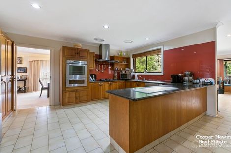 Property photo of 39 Robinlee Avenue Burwood East VIC 3151