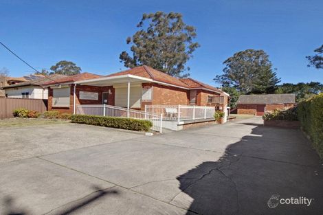 5 Hosking Cres, Glenfield, NSW 2167