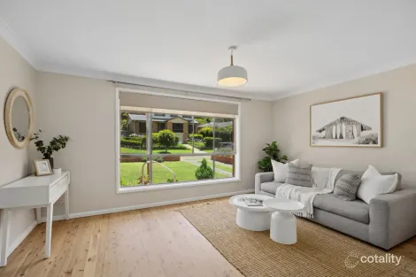 Property photo of 14 Elissa Crescent Wyoming NSW 2250