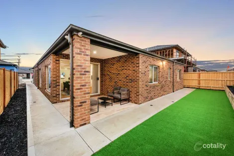 Property photo of 12 Generosa Grove Tarneit VIC 3029