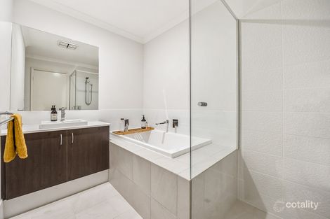 Property photo of 24 Stuttgart Avenue Hocking WA 6065