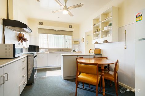 Property photo of 13 Douglas Crescent Castlemaine VIC 3450