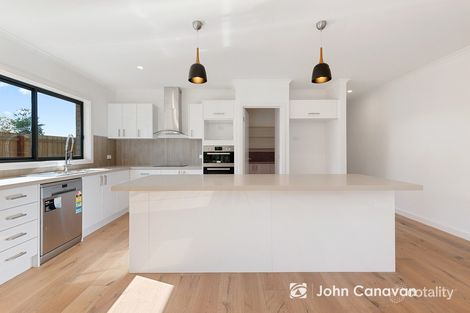 Property photo of 51 Elvins Street Mansfield VIC 3722