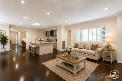 Property photo of 13 Stanhope Avenue Berwick VIC 3806