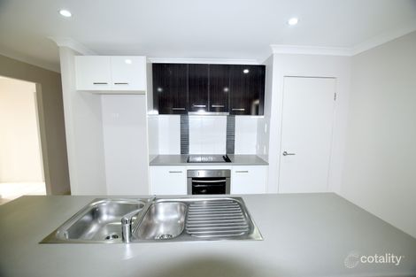 Property photo of 2 Namadgi Terrace New Auckland QLD 4680