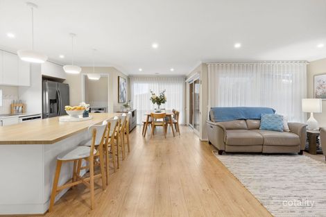 Property photo of 29 Compass Way Mount Duneed VIC 3217