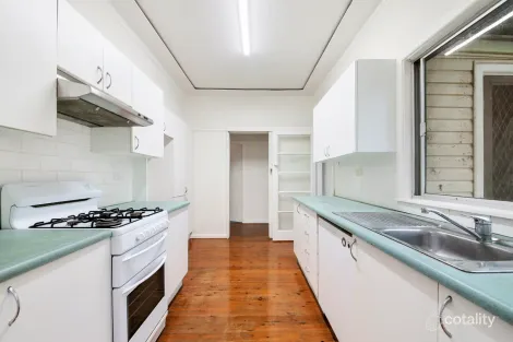 Property photo of 32 Elimatta Road Mona Vale NSW 2103
