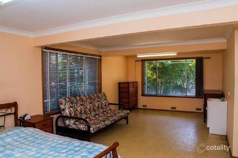 Property photo of 28 Murraba Crescent Gwandalan NSW 2259