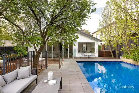Property photo of 31 Bourne Road Glen Iris VIC 3146