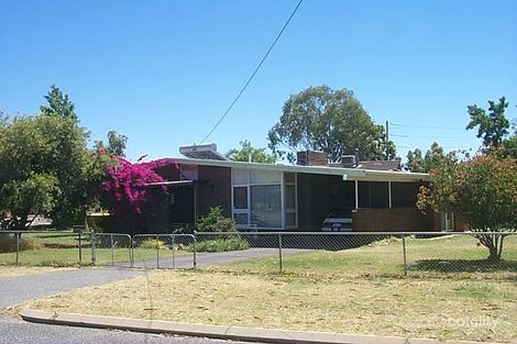 1 Belinda Ave, Cloverdale, WA 6105