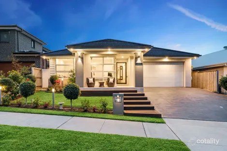 17 Seville Cct, Gledswood Hills, NSW 2557