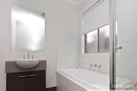 Property photo of 9 Archibald Chase Point Cook VIC 3030