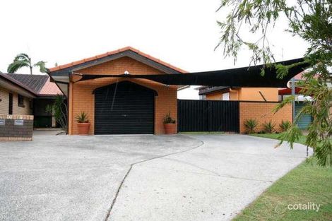 2/11 Craft Ct, Miami, QLD 4220
