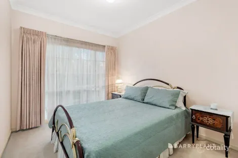 Property photo of 54 Arthur Phillip Way Mill Park VIC 3082