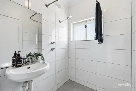 Property photo of 28 Maxwell Street Adelaide SA 5000