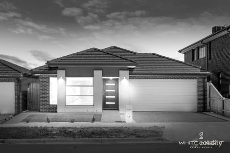 Property photo of 5 Chalcot Circuit Fraser Rise VIC 3336