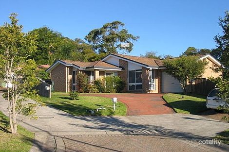 Property photo of 4 Pine Court Blue Haven NSW 2262