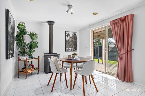 Property photo of 25 Balmaceda Court Berwick VIC 3806
