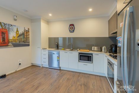 Property photo of 37 Fadden Mews Officer VIC 3809