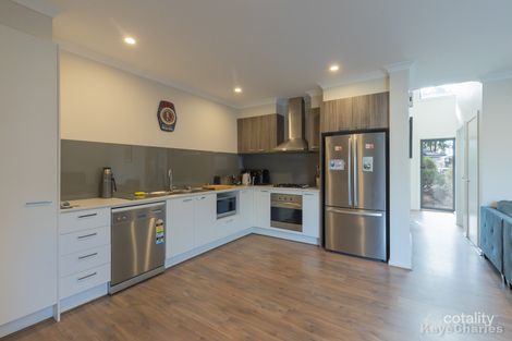 Property photo of 37 Fadden Mews Officer VIC 3809