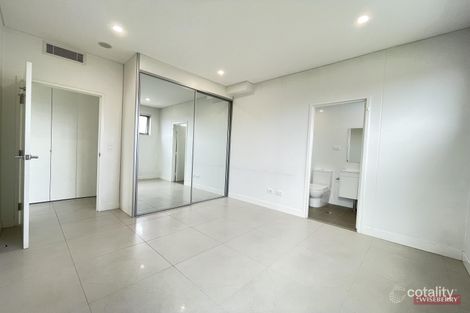 Property photo of 303/35 Waldron Road Sefton NSW 2162