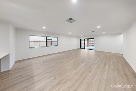 Property photo of 21 Jasmine Street Bunyip VIC 3815