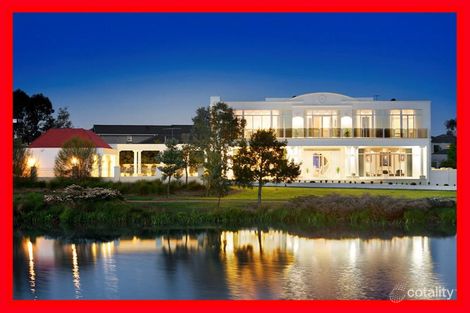 Property photo of 15-17 Macquarie Circle Waterways VIC 3195
