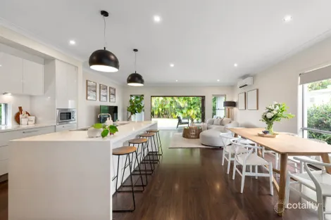 Property photo of 83 Shrapnel Road Cannon Hill QLD 4170