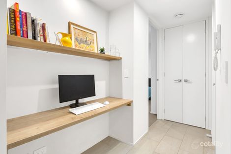 Property photo of 106/191 Clarence Road Indooroopilly QLD 4068