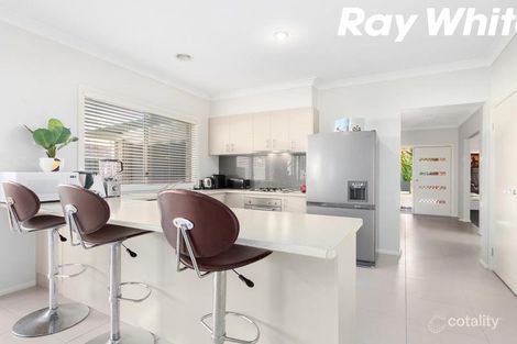 Property photo of 19 Westwood Grove Pakenham VIC 3810