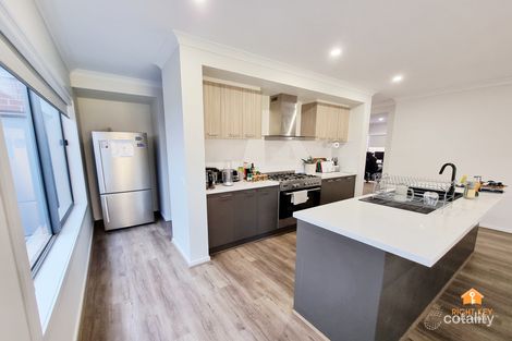 Property photo of 66 Carora Circuit Clyde North VIC 3978