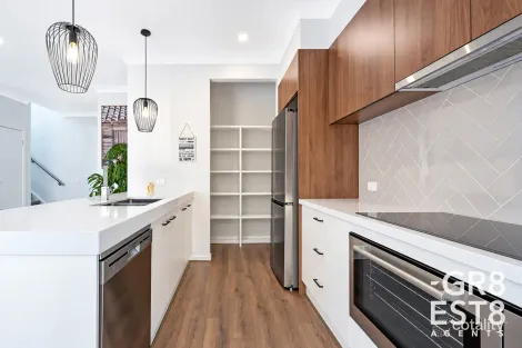 Property photo of 14 Aurora Drive Cranbourne West VIC 3977