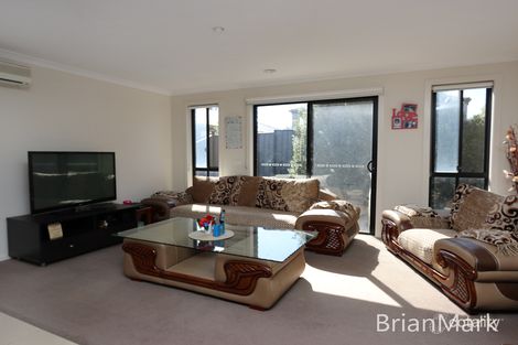 Property photo of 27 Rifflebird Drive Tarneit VIC 3029