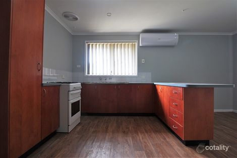 Property photo of 21 Lillyvicks Crescent Ambarvale NSW 2560