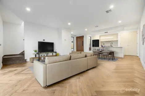 Property photo of 44 Darbyshire Road Mount Waverley VIC 3149