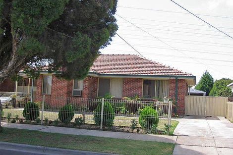 132 View St, Glenroy, VIC 3046