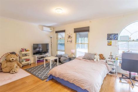 Property photo of 405 Kessels Road Robertson QLD 4109